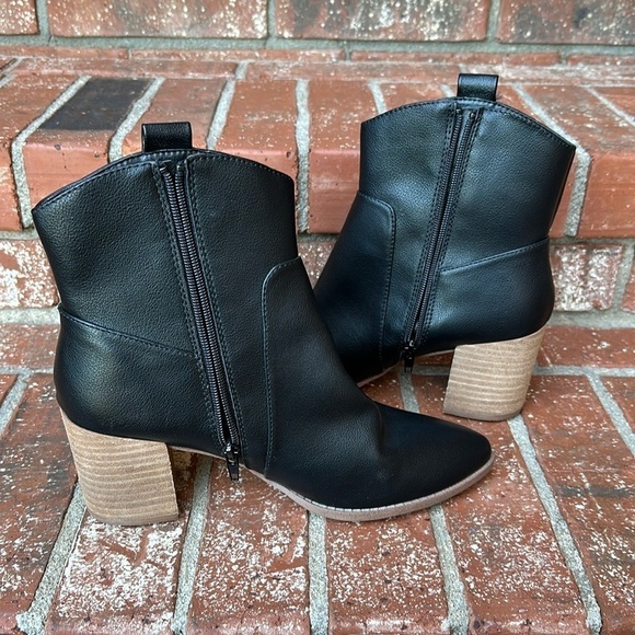 Dolce Vita Black Side Zip Toro Stacked Heel Ankle Boots Women's Size 10 - Picture 5 of 8